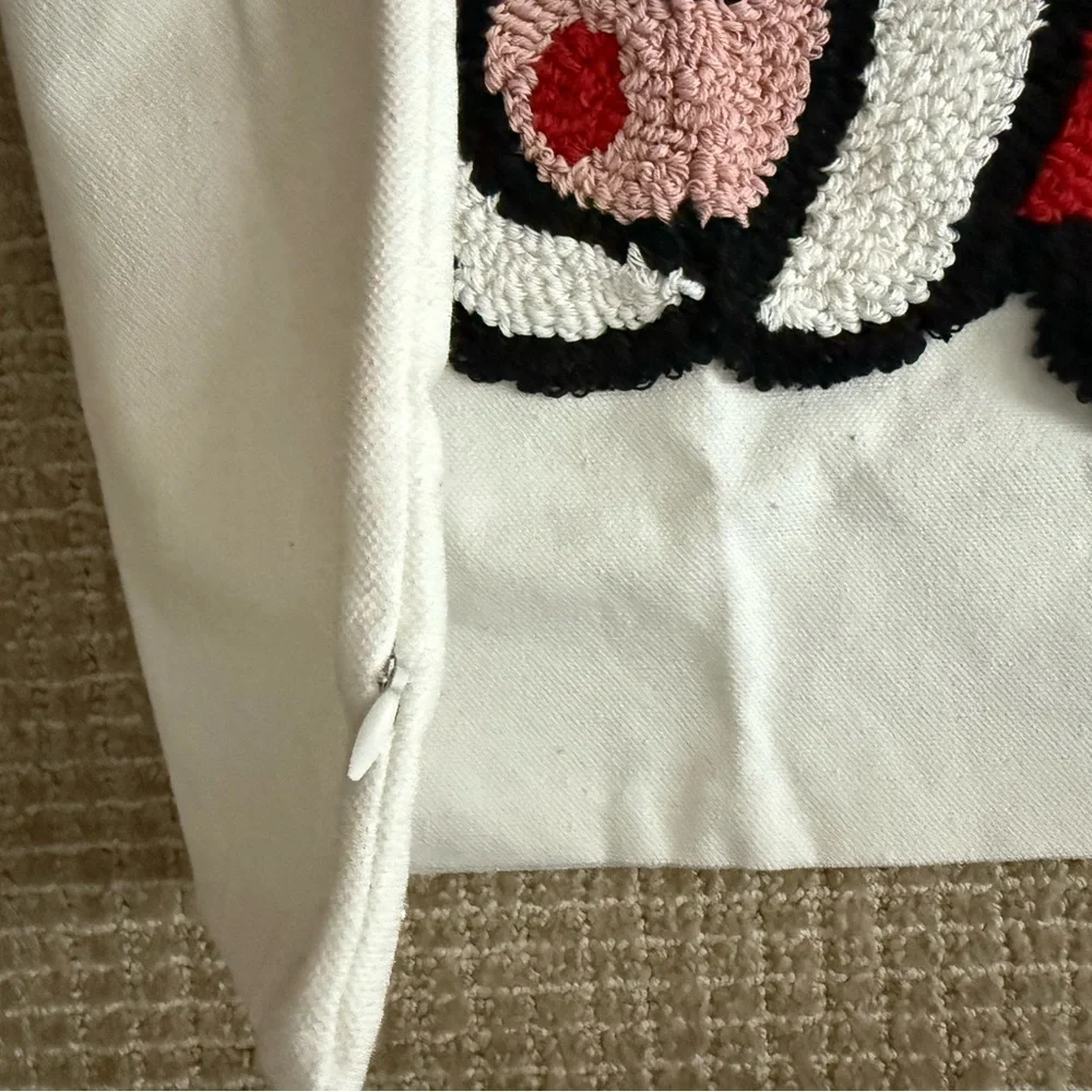 Source Unknown nwt set